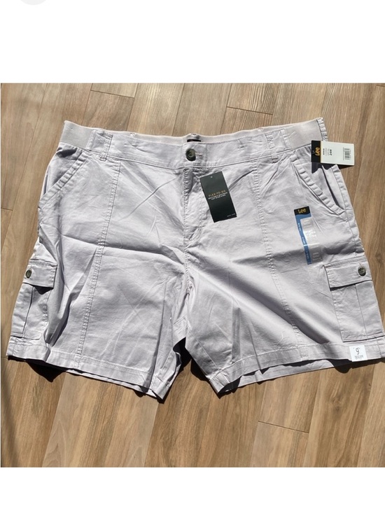 Lee Pants - Lee Bermuda short soft flex comfort waistband midrise 9 in inseam 24W